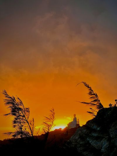 Sunset over Buddha