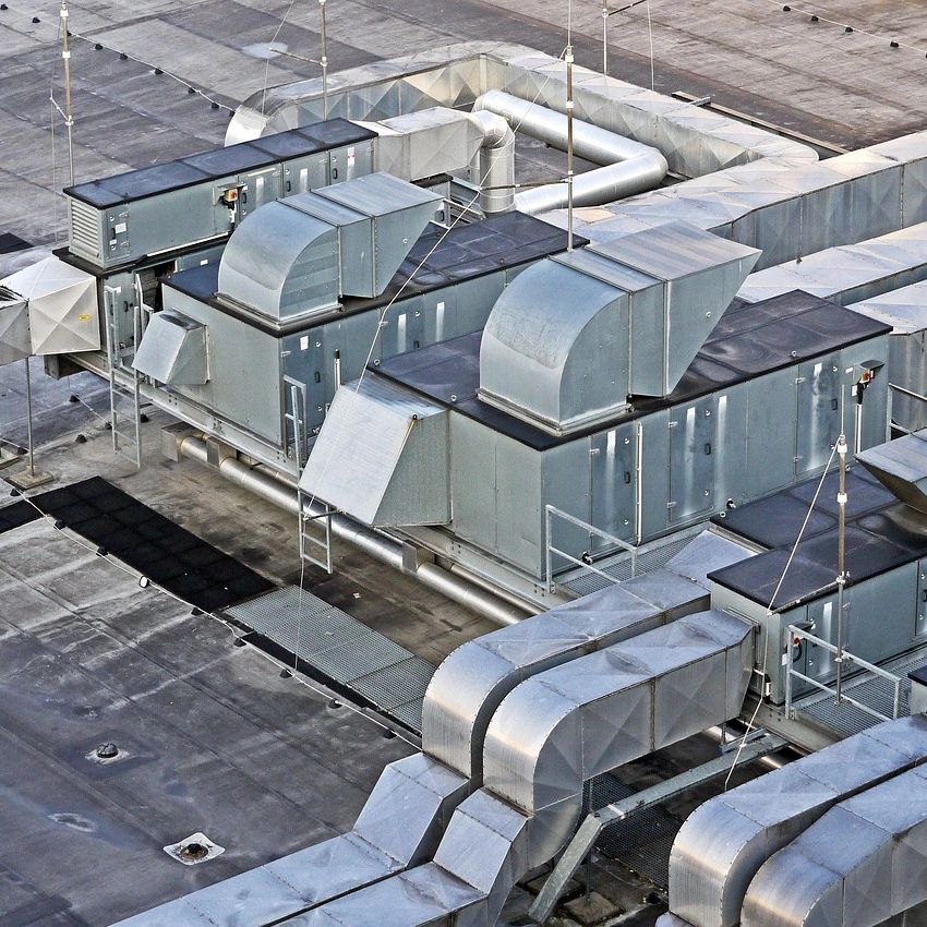 Rooftop HVAC duct cleaning and repair