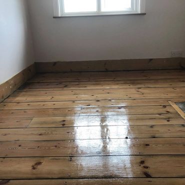Floor refurbishment & varnish.