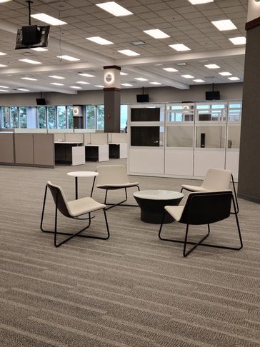 Open-floor workstations
