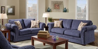 Upholstery cleaning in living room