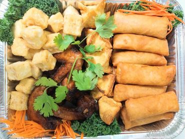 APPETIZER & SALAD
Grab a selection of our delicious finger foods.
Perfect for corporate events, weddings, private parties, and other special occasions.