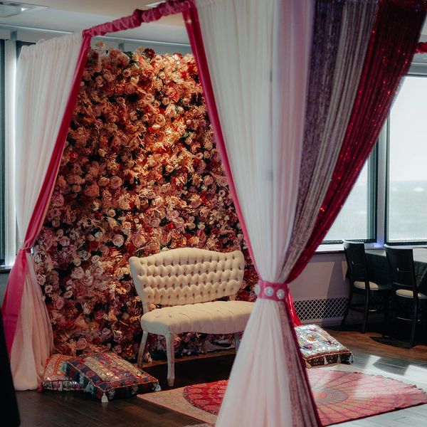 Drapery and floral wall at the Slate in Oklahoma City