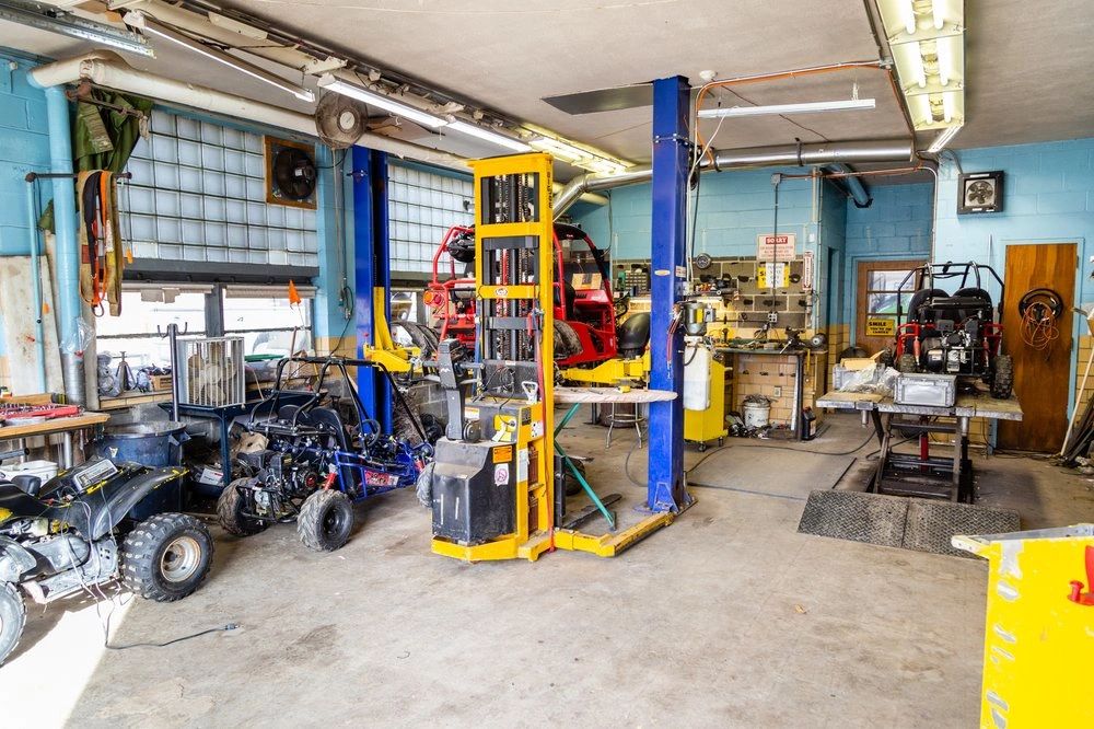 S&S Motorsports Mechanics Garage