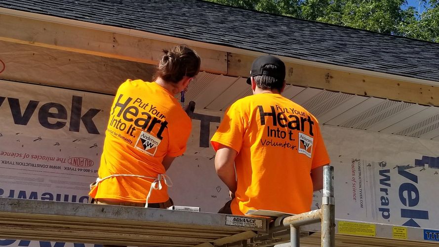 Building with a volunteer team from Andersen Corporation. We love our volunteers!
