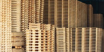 Grade A recycled wood pallets in excellent condition