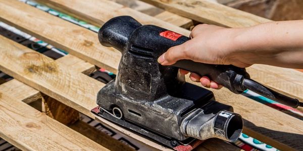 Wood pallet manufacturing