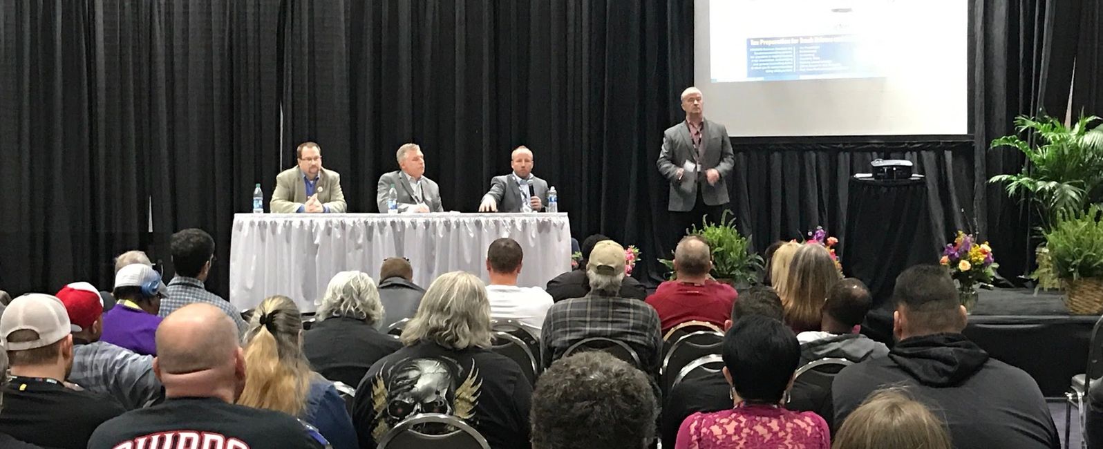 David King speaks at a panel for Independent Contractors at the Mid-America Trucking Show. 