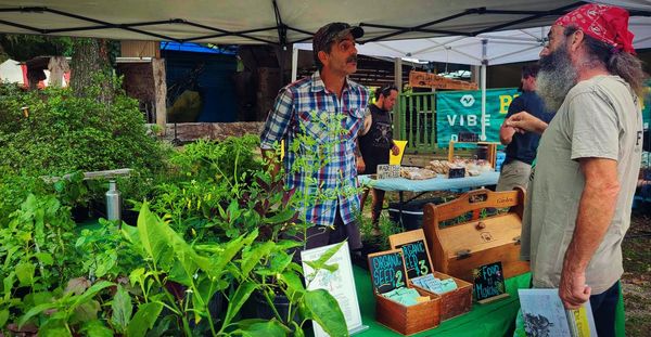 Farmers Market Ft. White FL
