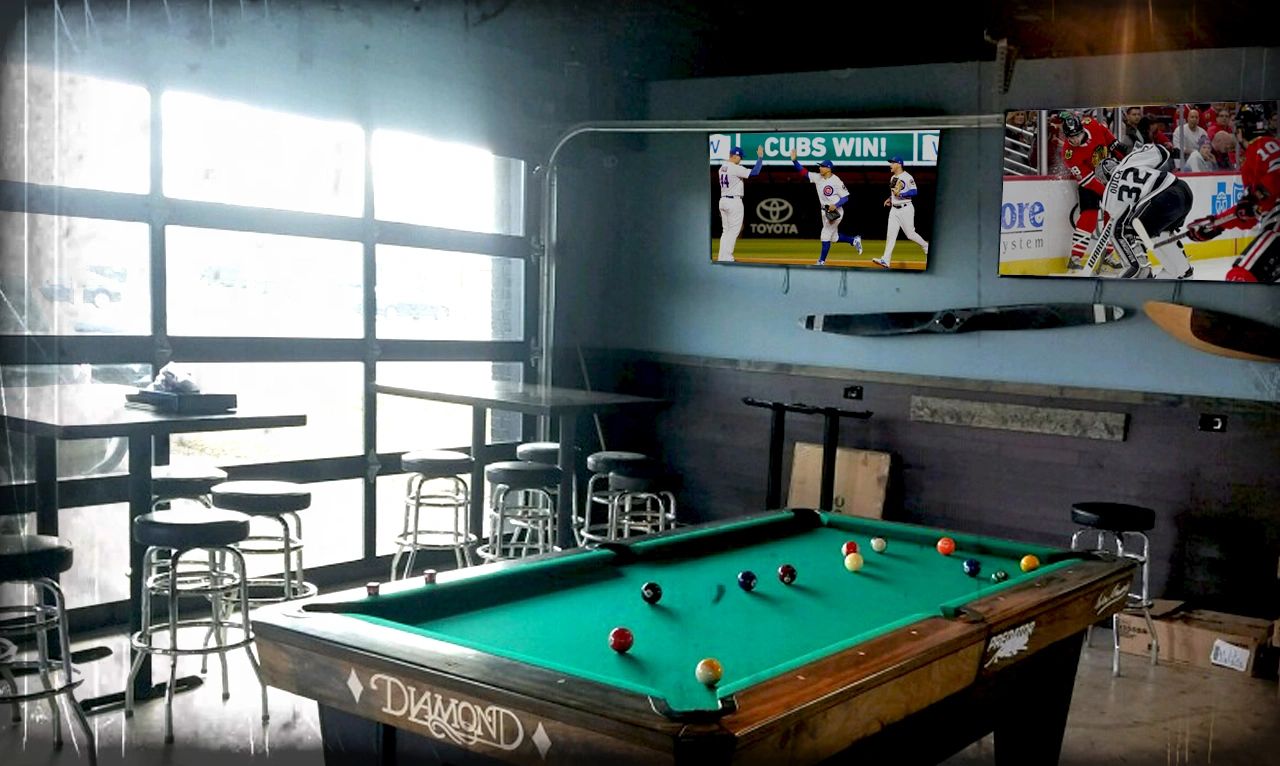 The Landing Strip Bar and Grill in Schiller Park, Illinois