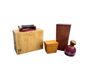 Cajones : Bass, Segundo and Quinto setup for Rumba. Guagua and Shekere.