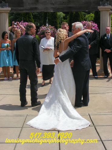 wedding photographers
lansing mi