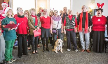 VIM joins with bread and roses holiday chorus