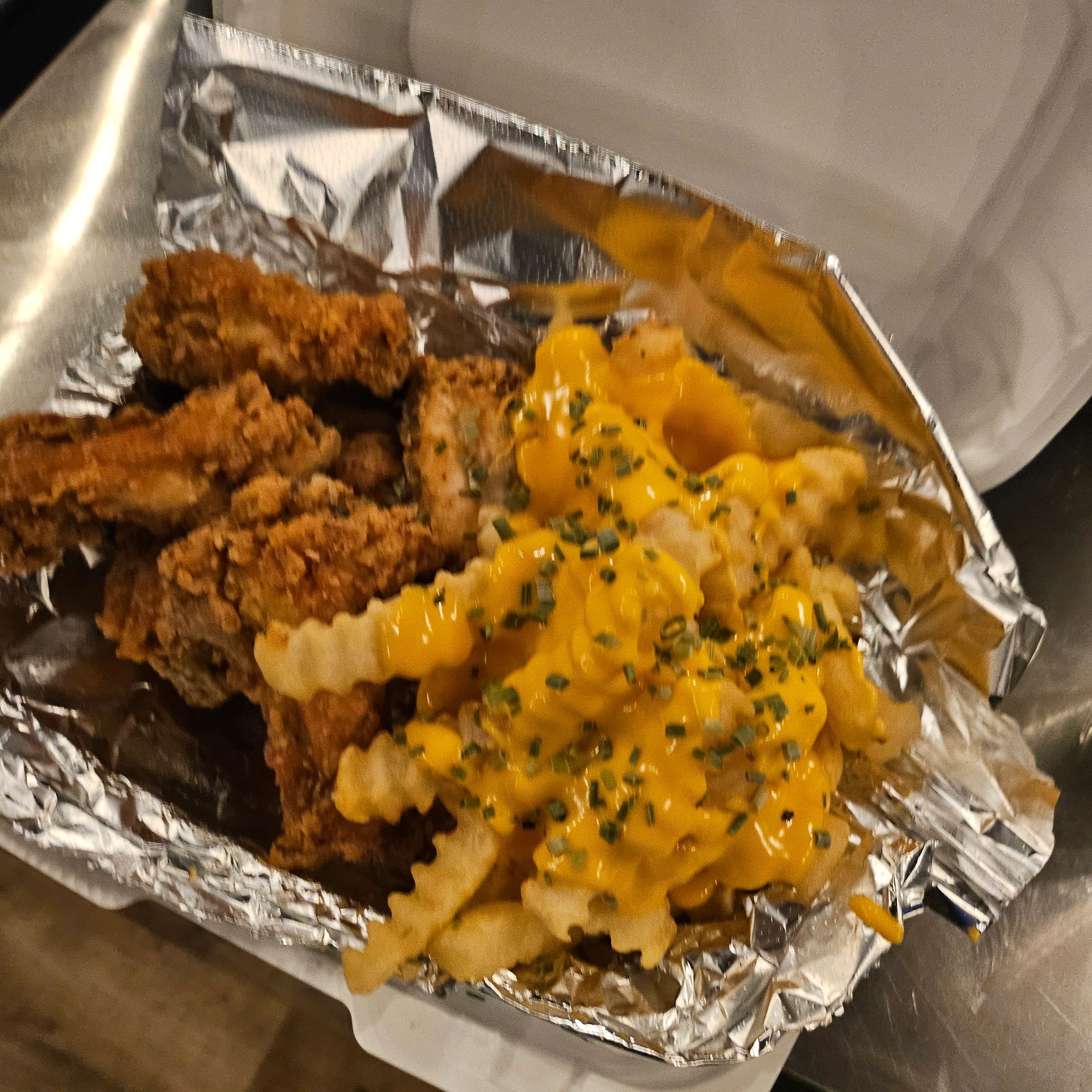 6pc wings and cheese fries