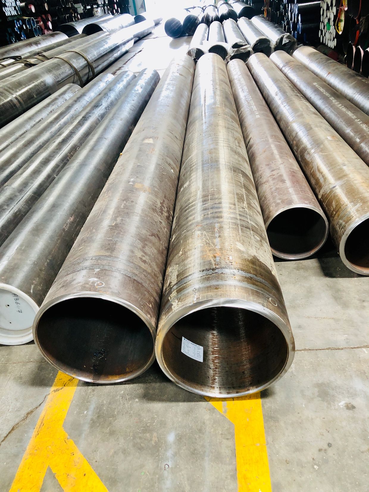 Alliance Pipes & Fittings is a leading steel pipes supplier, stockist and exporter in India, offerin