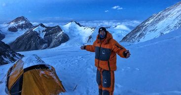 Everesting, Keynote Address, Snow camping, Mt. Everest, SMART Goals