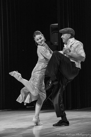 tango dancers on stage