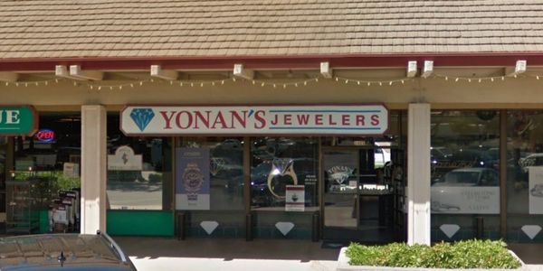 The front of Yonan's Jewelers in Turlock, California