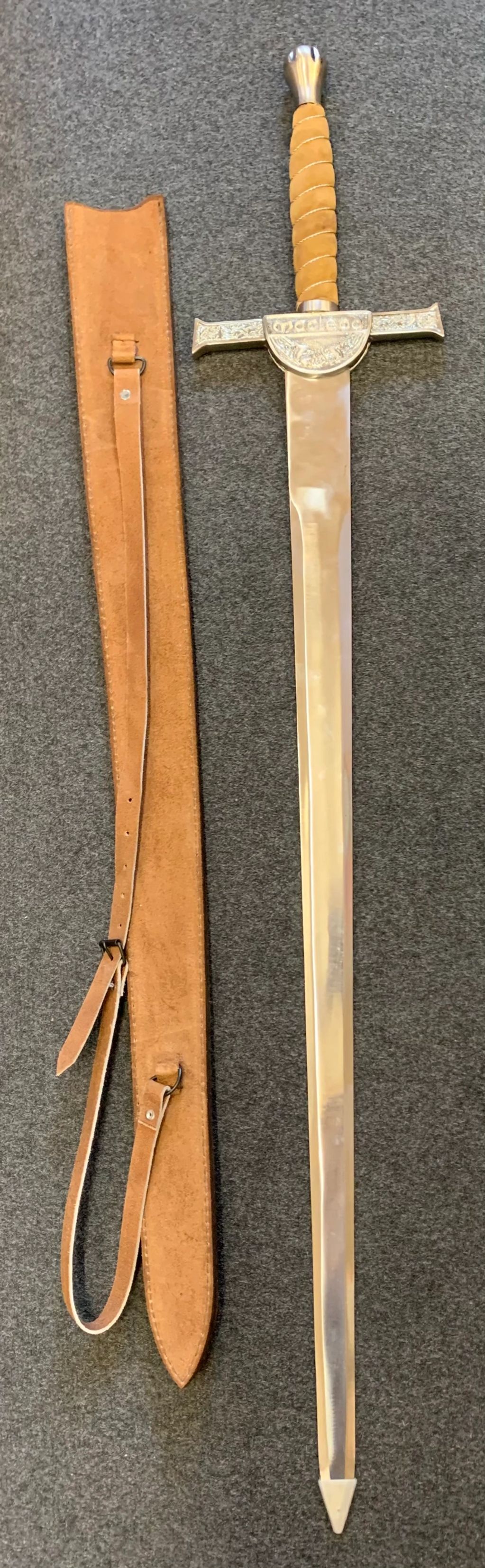 Broadsword With leather sheath and handle ornate Excalibur designs $159