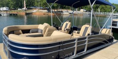 2022 Harris 21' Tritoon 150HP