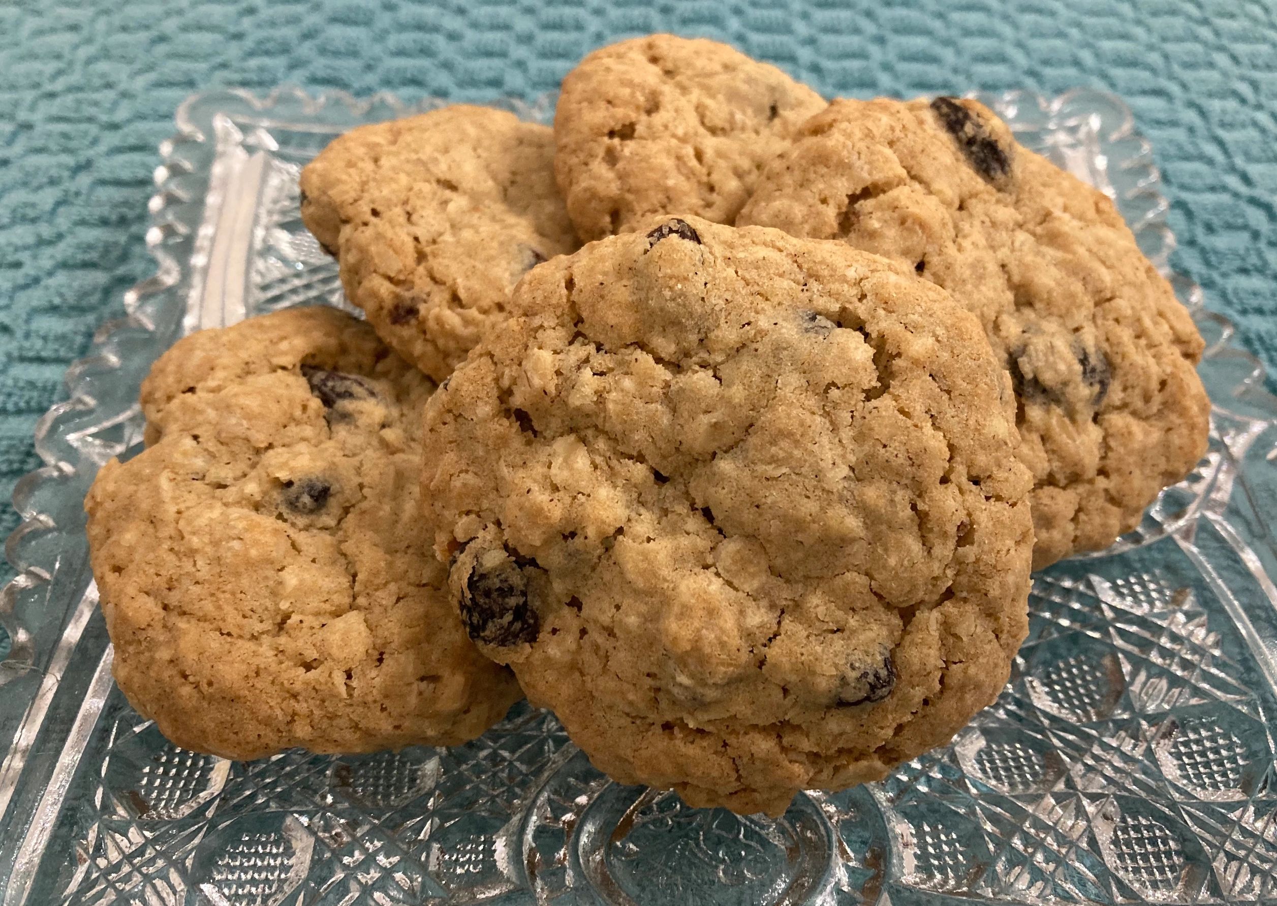 Oatmeal raisin cookies
