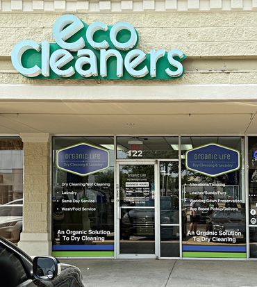 Organic Life Cleaners. Dry Cleaner in Dallas. Dry Cleaner near White Rock Lake. Lakewood Dry Cleaner