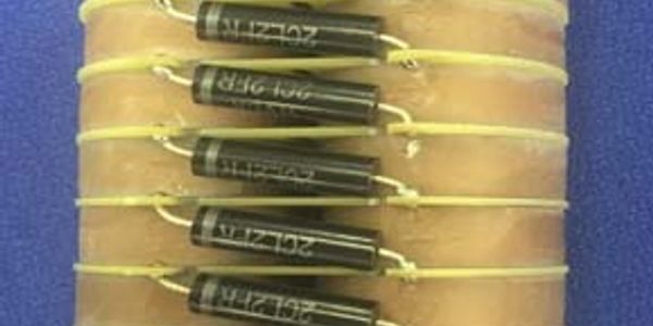 Voltage Capacitors