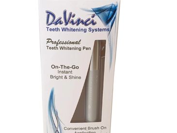 Instant brightening pen for teeth.