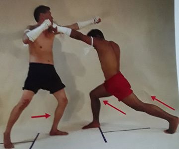 KRU NICK SENA CHINAWUT SIRISOMPAN ART OF MUAY THAI BORAN 82 KON MUAY SANER JARITRUM PORNAKAEW LIMMONGKHONCHAIKUL กลมวย มวยไทยโบราณ