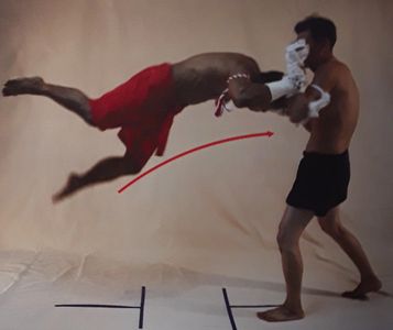 KRU NICK SENA CHINAWUT SIRISOMPAN ART OF MUAY THAI BORAN 82 KON MUAY SANER JARITRUM PORNAKAEW LIMMONGKHONCHAIKUL กลมวย มวยไทยโบราณ