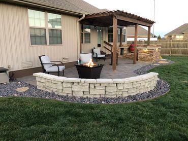 Patios & Paving
Landscaping
Masonry
Lighting (outdoor lighting)
Design & Architecture