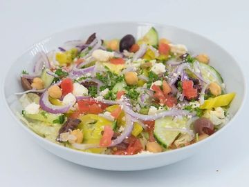 Pita vegetarian salad