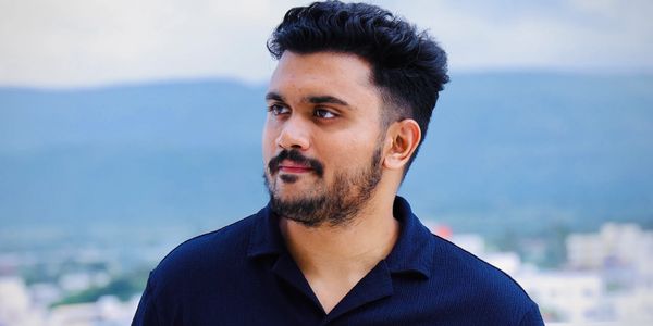 Yash Tiwari a Tech youtuber from nagpur