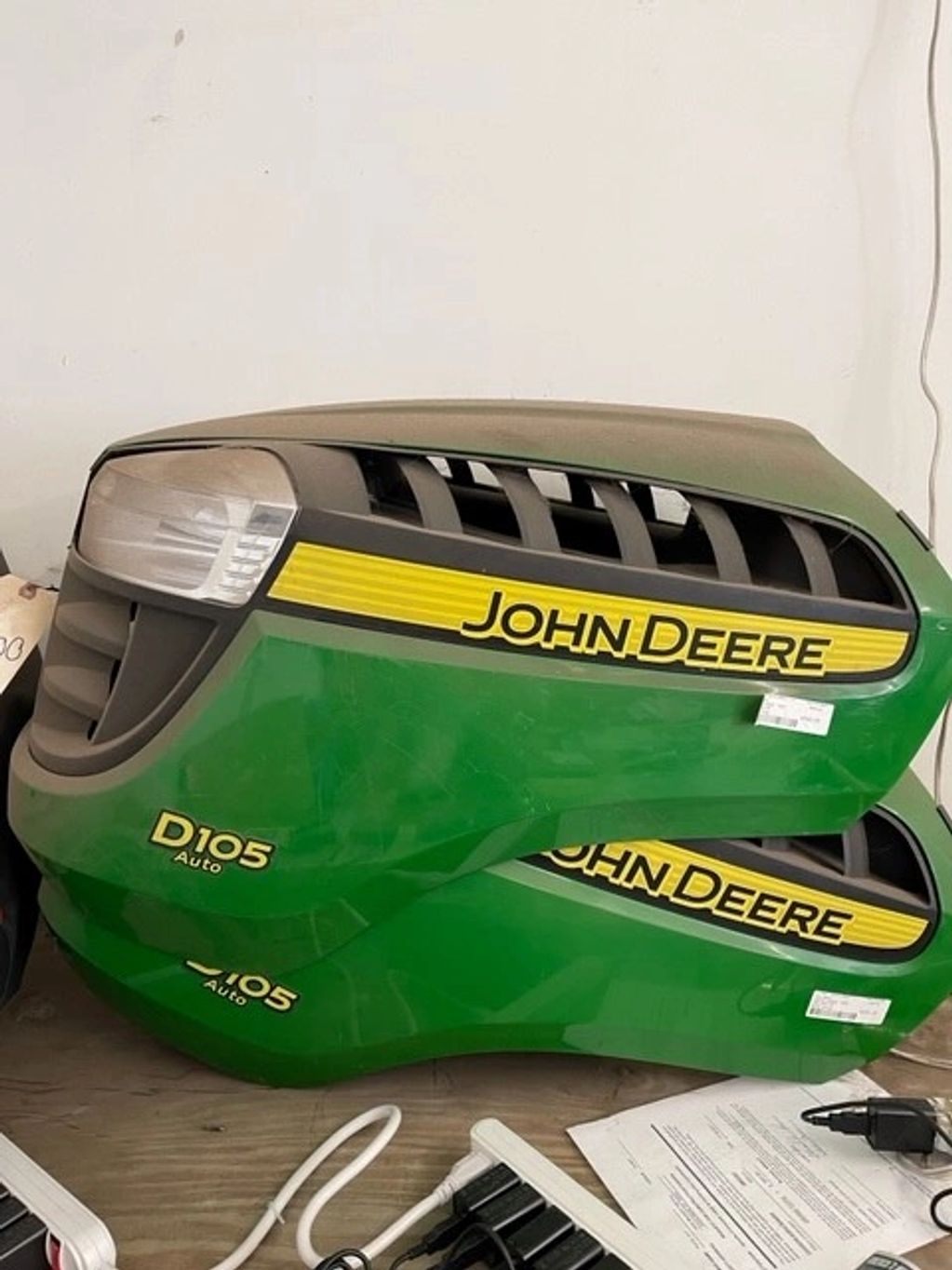 John Deere D105 Hood  used , for sale