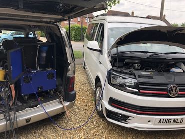 SOS carbon cleaning in progress.
Clean engine is a happy engine.