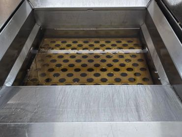 Deep fryer cleaning