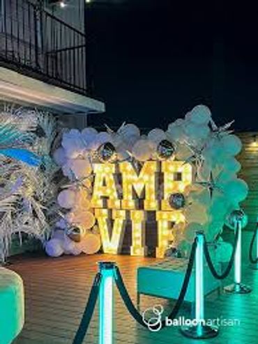 Balloon Arch
(image not ours)