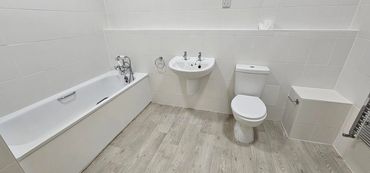 End of Tenancy Bathroom Clean on property in Petersfield by Awesome Cleaners