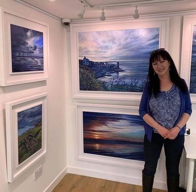 Catriona at Sproson Gallery with her new exhibition - "Light and Tide: Reflections of St Andrews".