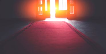 red carpet for VIP Lightning Club members