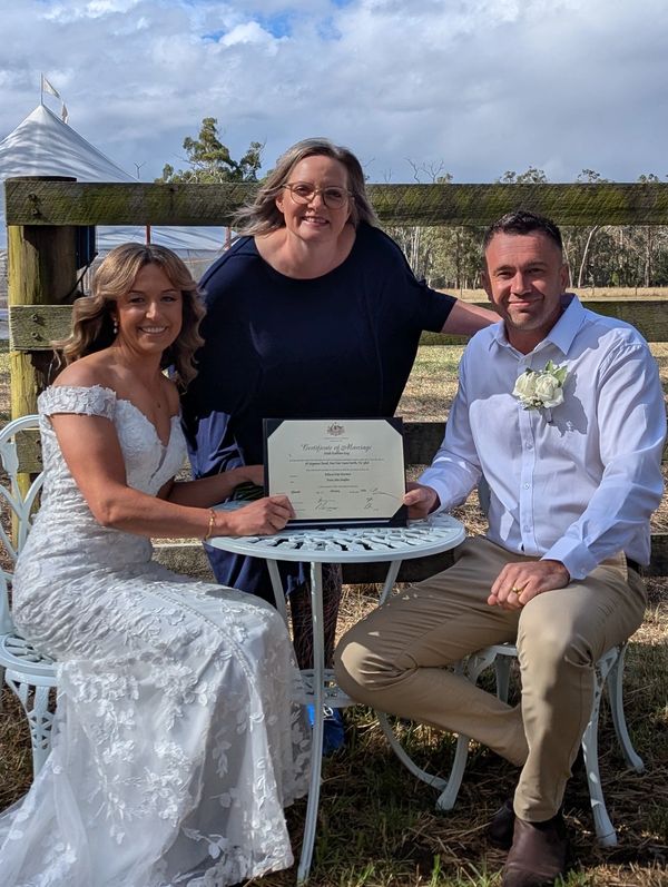 marriage celebrant macedon ranges
celebrant macedon ranges
marriage celebrant daylesford