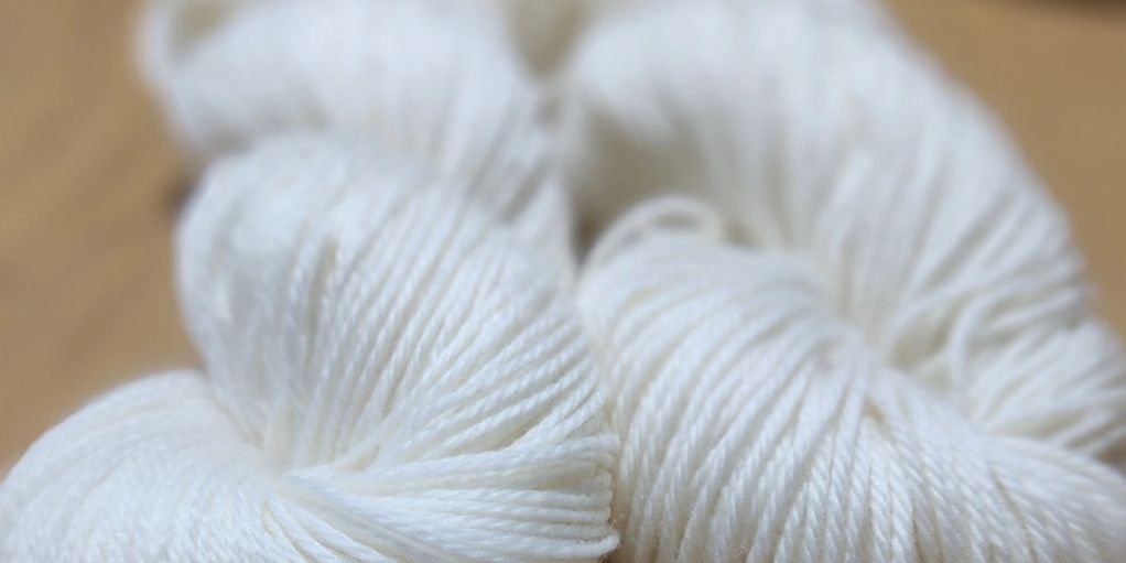 4ply and 8ply superwash yarn in skeins