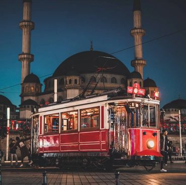 taksim, taksim square, tramway, best places in istanbul