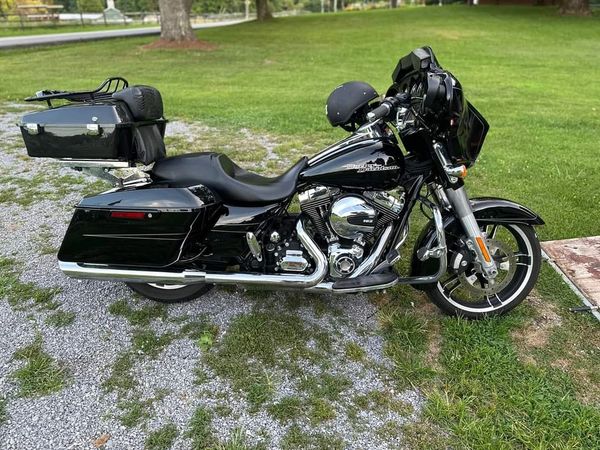 FOR SALE: 2016 Street Glide, Excellent Condition. 28,000 Miles. Call 865-654-9177 for derails. 