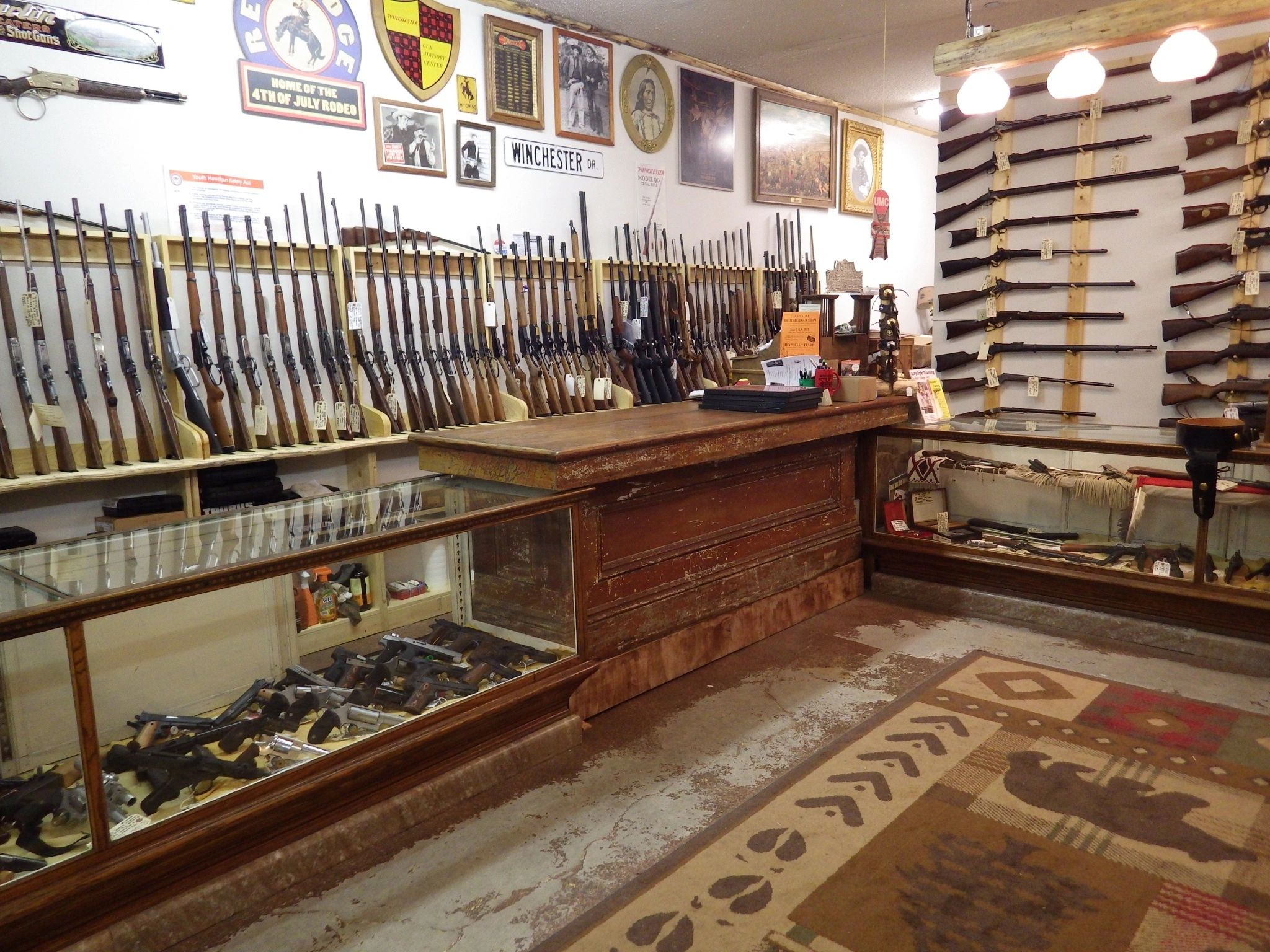 Red Lodge Antique Mall Gun Room