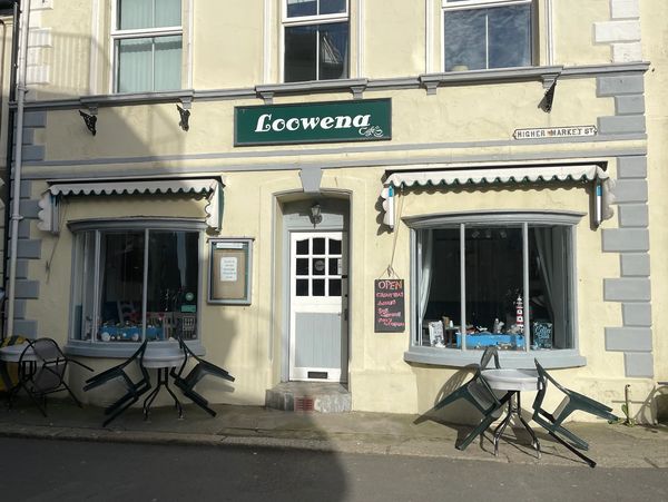 Loowena cafe in Looe