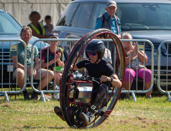 Dangerous Steve stunt show