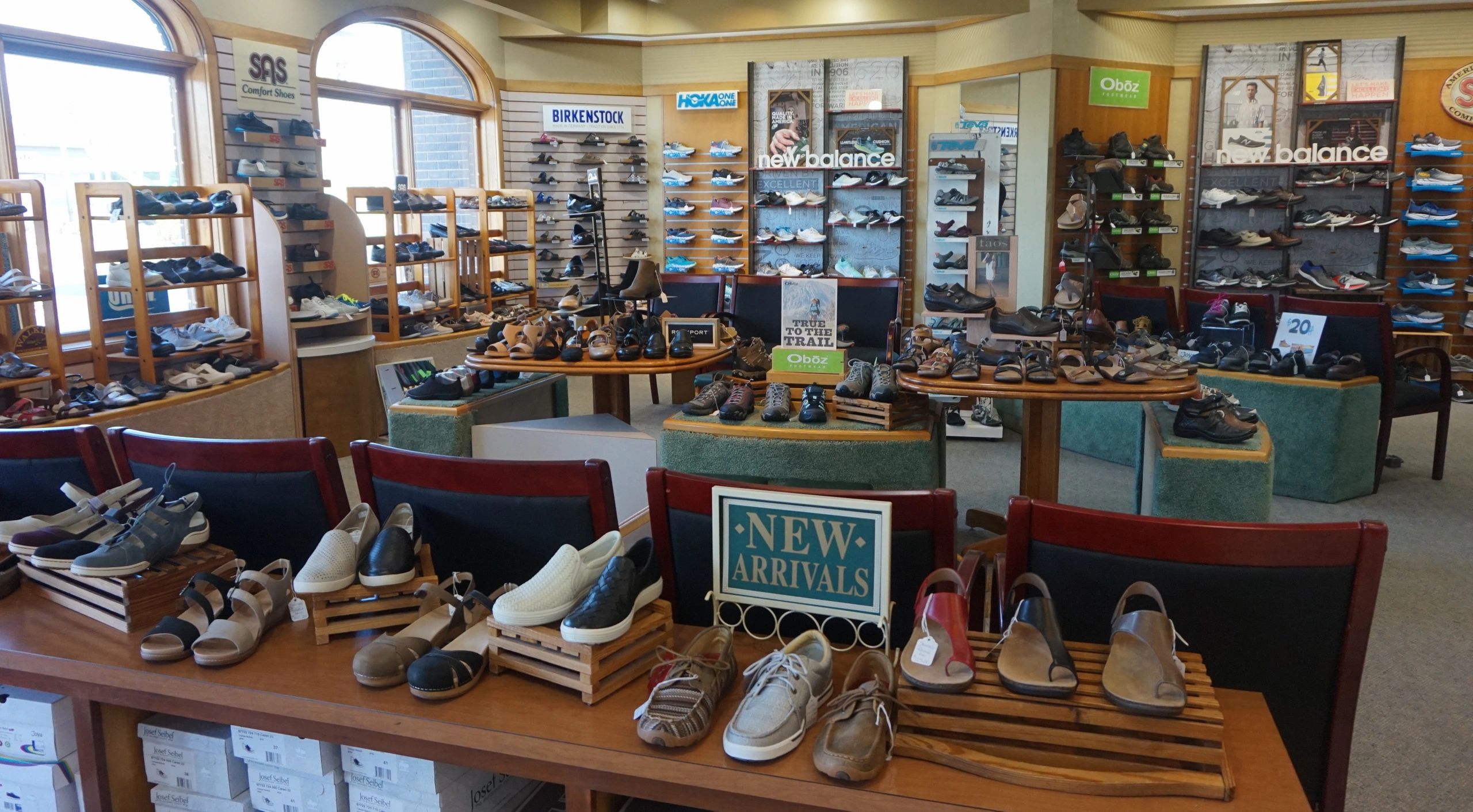 Roderer Shoes, Inc. - Footwear - Dayton 