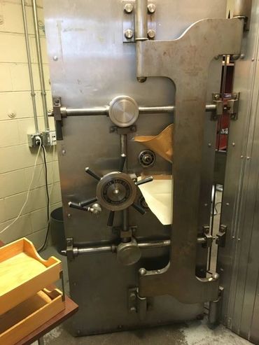 Vault door service, opening, repairs.
