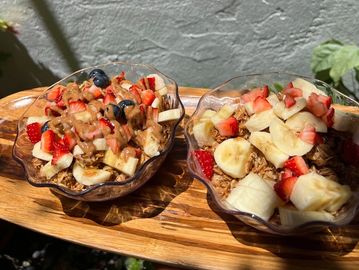 Picture of Acai Bowl with fruit and granola on top.